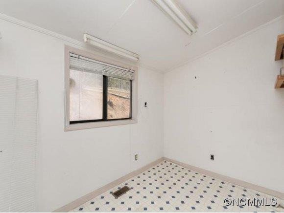 37 HOLTZCLAW ST - Photo 6