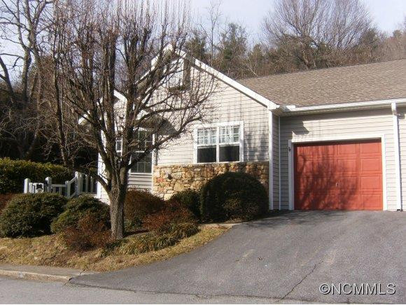 688 E. Park Place