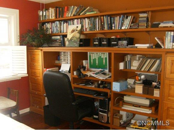 688 E. Park Place - Photo 15