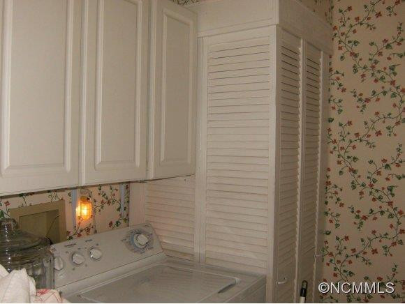 688 E. Park Place - Photo 18