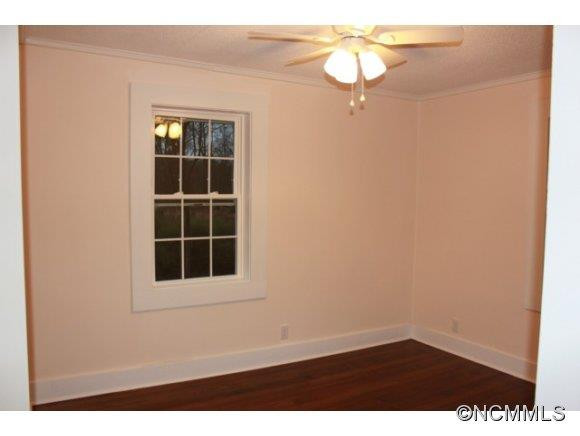 208 Wisconsin Street - Photo 4