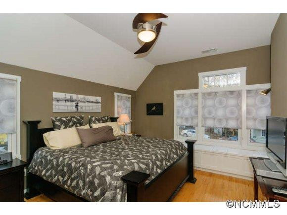74 Magnolia - Photo 10