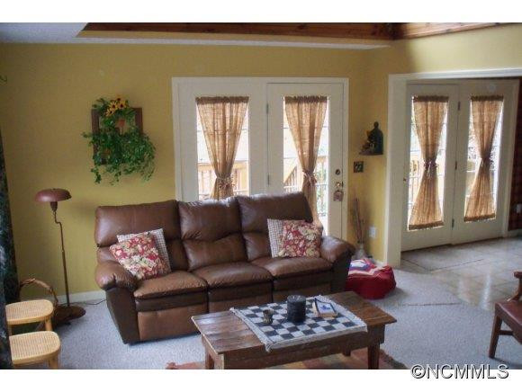 162 PIG PEN CV - Photo 5