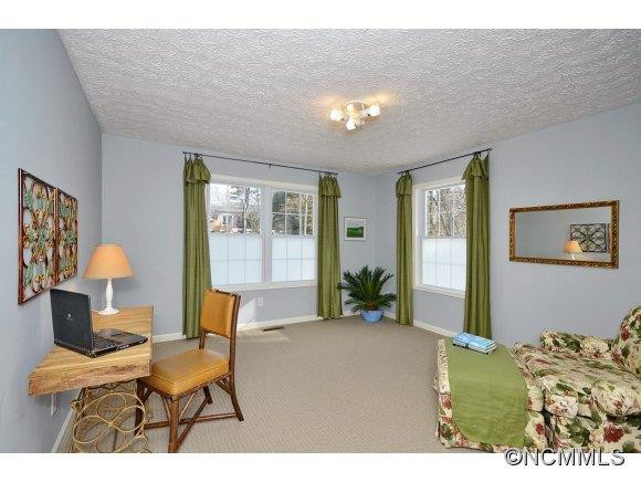 308 Wood Dale Drive - Photo 17