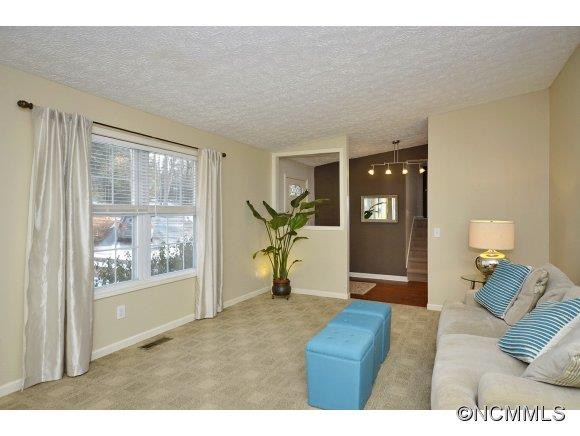308 Wood Dale Drive - Photo 3