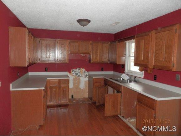 12 Troy Hill Drive - Photo 5