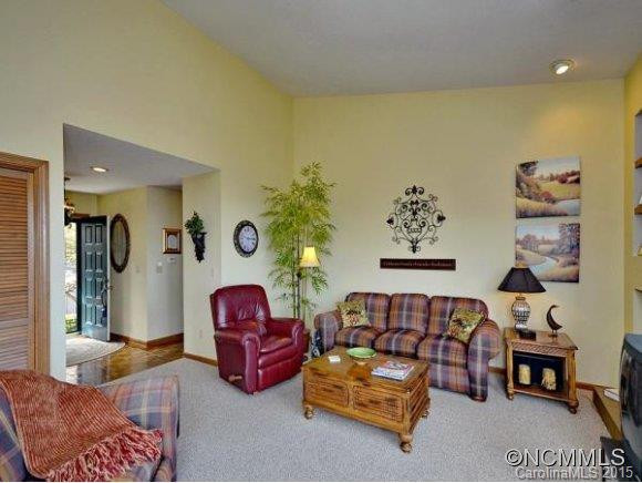 136 WOODBRIDGE DRIVE - Photo 3