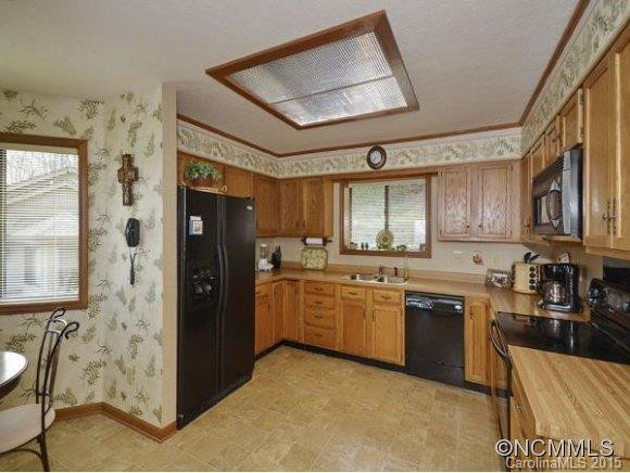 136 WOODBRIDGE DRIVE - Photo 9