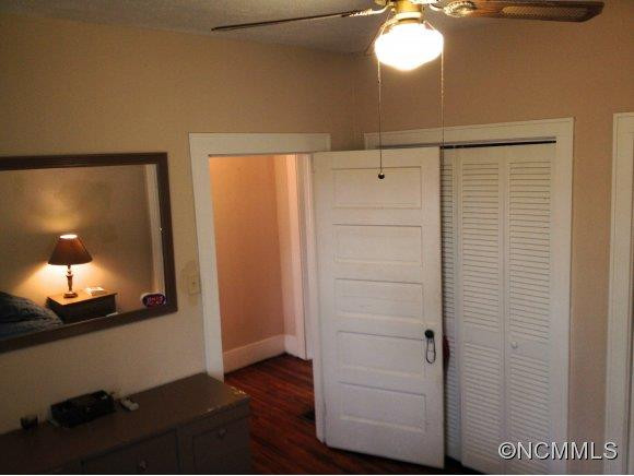 624 Brookshire St - Photo 11