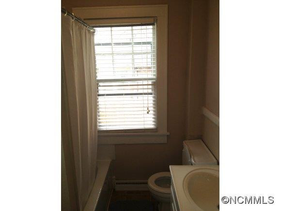 624 Brookshire St - Photo 12