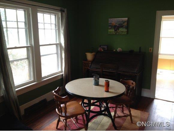 624 Brookshire St - Photo 4