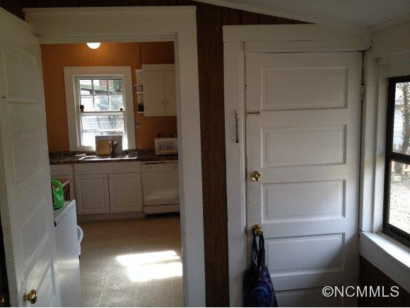 624 Brookshire St - Photo 8
