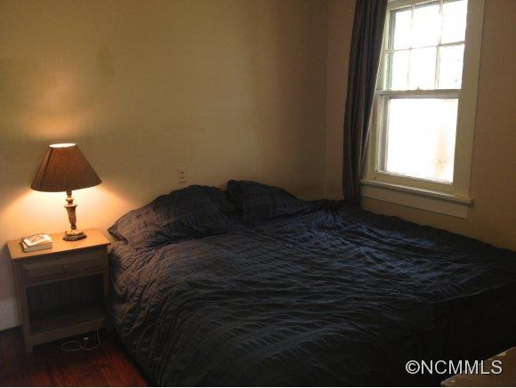 624 Brookshire St - Photo 10