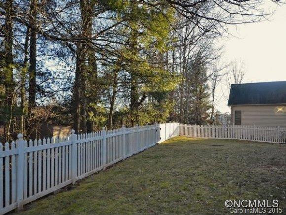 84 Driftstone Circle - Photo 4