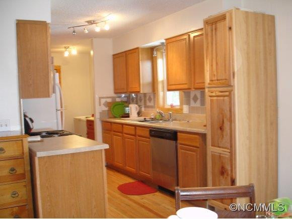219 Cherry Cove - Photo 5