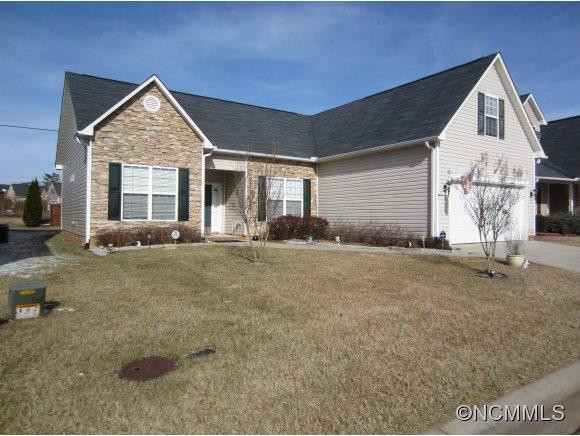 8 Thornwood Ct