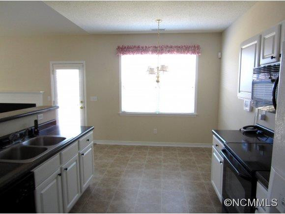8 Thornwood Ct - Photo 11