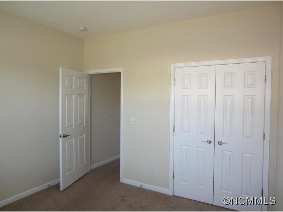 8 Thornwood Ct - Photo 16