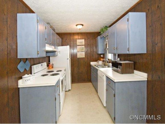 179 FOREST DRIVE - Photo 3