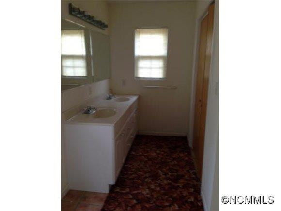 138 Cisco Road - Photo 13