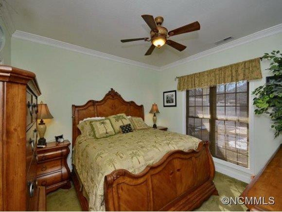 843 West Pointe Drive - Photo 11