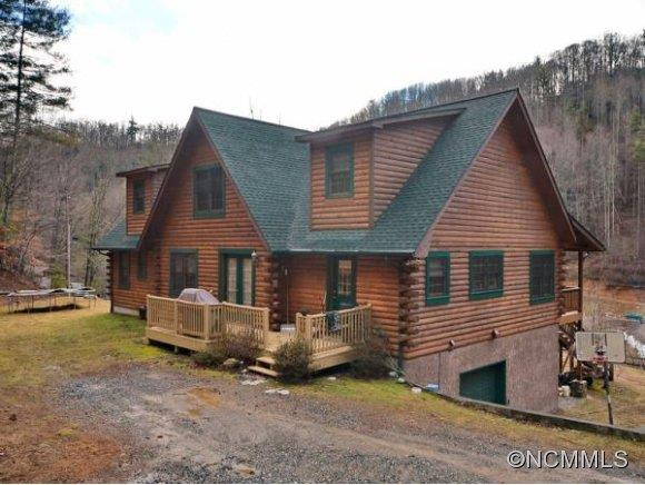 2420 LITTLE CREEK RD - Photo 2