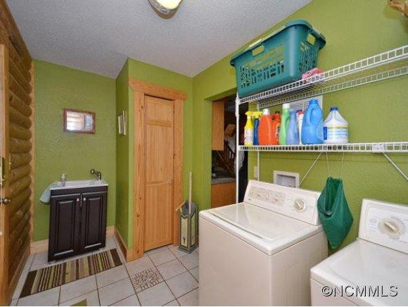 2420 LITTLE CREEK RD - Photo 22