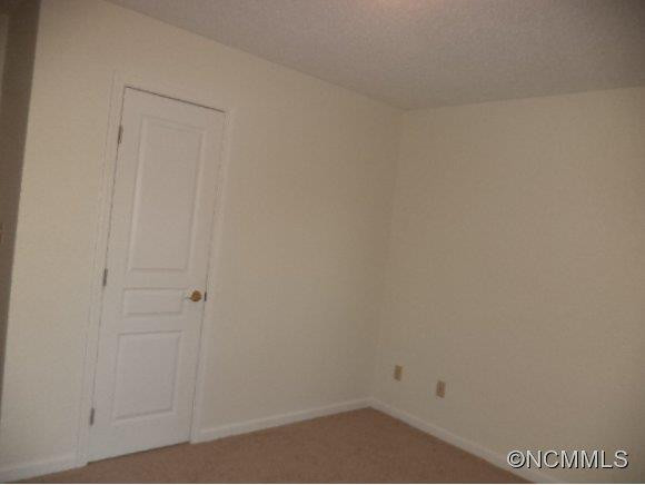 47 WEST OAKVIEW RD - Photo 15