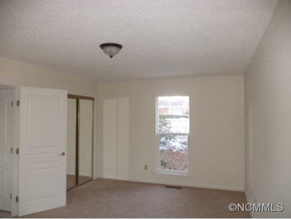 47 WEST OAKVIEW RD - Photo 10