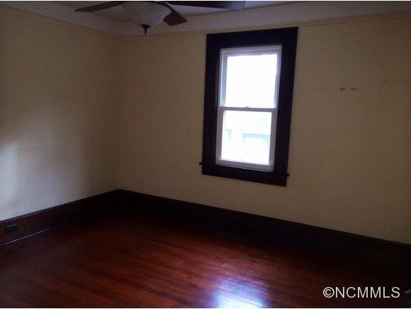 68 Mildred Avenue - Photo 9