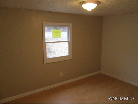 989 Riverside Dr - Photo 11