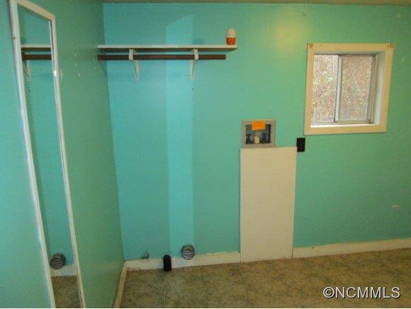 989 Riverside Dr - Photo 8