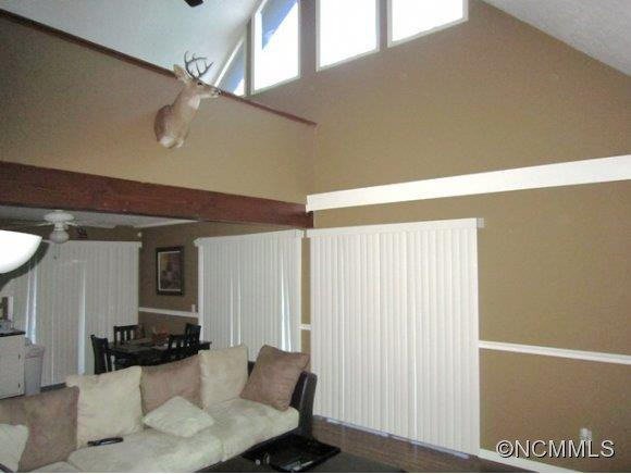 113 Deer Run - Photo 3