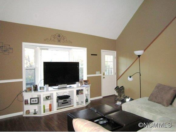 113 Deer Run - Photo 6