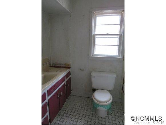 39 Wentworth Ave. - Photo 16