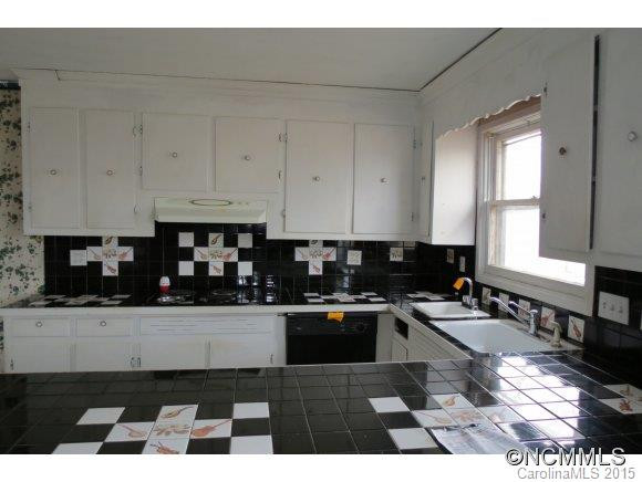 39 Wentworth Ave. - Photo 9