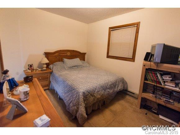 56 Westover Dr. - Photo 10