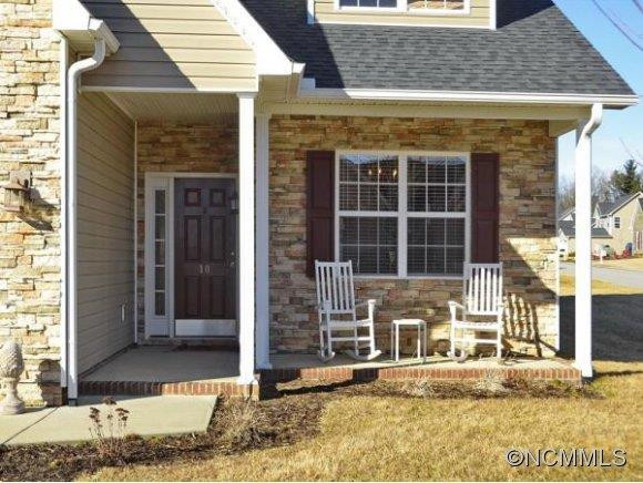 10 W. HIAWASSEE ROAD - Photo 2