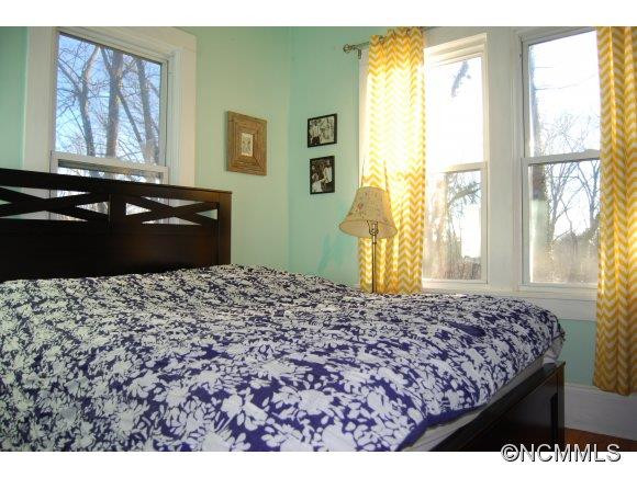 205 Courtland Place - Photo 5