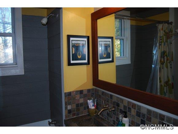 205 Courtland Place - Photo 8