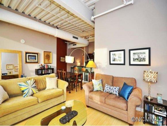 12 S LEXINGTON AVE, UNIT 207 - Photo 4