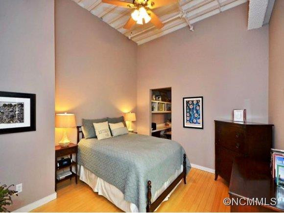 12 S LEXINGTON AVE, UNIT 207 - Photo 8