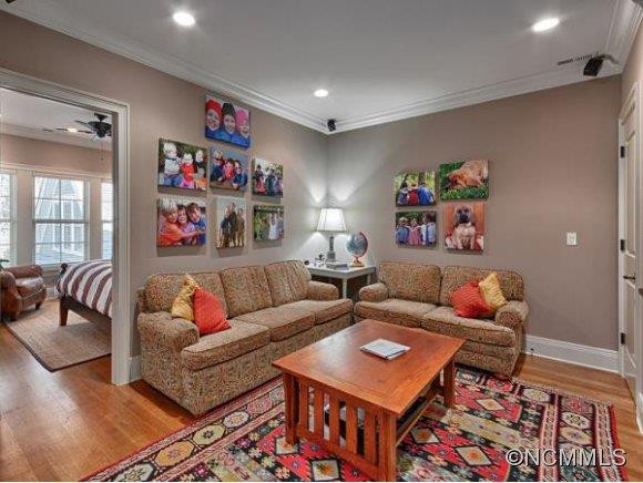 39 BEADLE LANE - Photo 18
