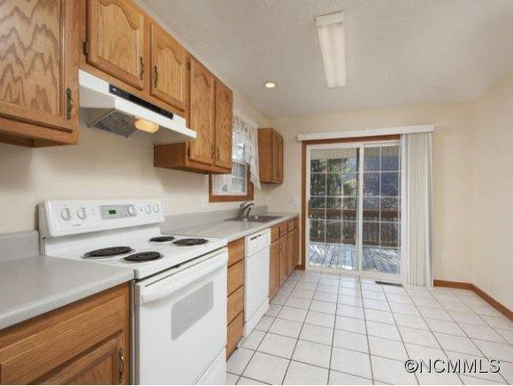 4 HIGH MOUNTAIN LANE - Photo 4