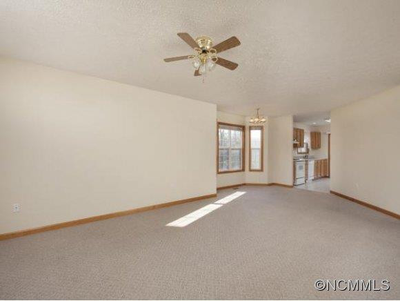 8 HIGH MOUNTAIN LANE - Photo 2