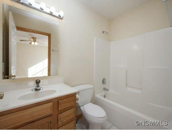 8 HIGH MOUNTAIN LANE - Photo 5