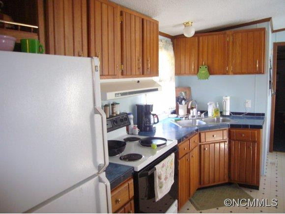 1 REDMOND DRIVE - Photo 6