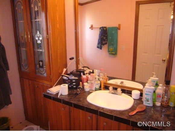 1 REDMOND DRIVE - Photo 8