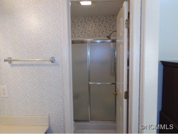 204 Southwood Court - Photo 15