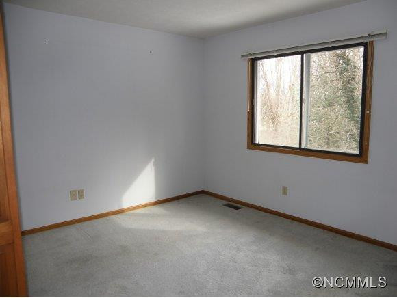 217 Sheneman - Photo 11